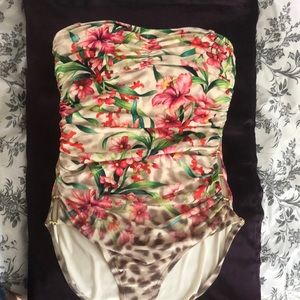 Carmen Marc Valvo one-piece strapless floral swimsuit sz 8